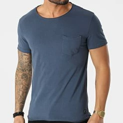 Vente flash ⌛ Tee 👚 Shirt Poche Noel 20709766 Bleu Marine de Blend 💯