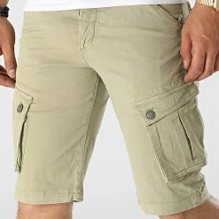 De gros 🛒 Short Cargo Betty Vert Kaki de Paname Brothers 🌟